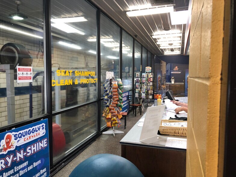 More Photos Of 2415 Maple Ave, Zanesville Carwash For Sale