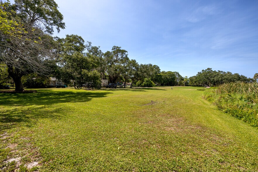 More Photos Of 12330 101st St, Largo Land For Sale