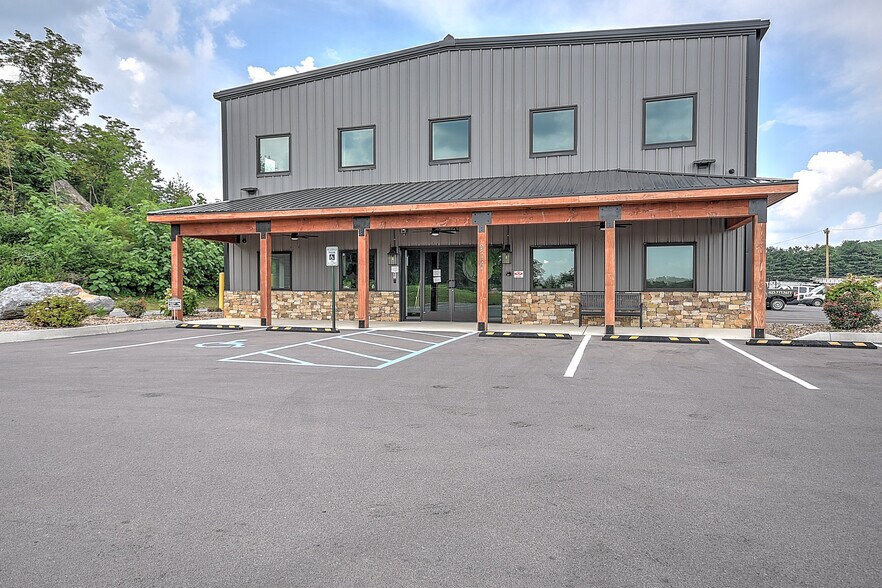 More Photos Of 915 Millennium Ct, Blountville Warehouse For Sale