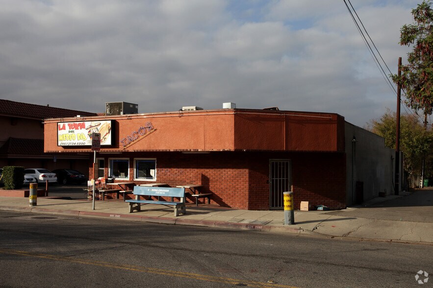 More Photos Of 221-225 E 3rd St, Corona Storefront For Lease