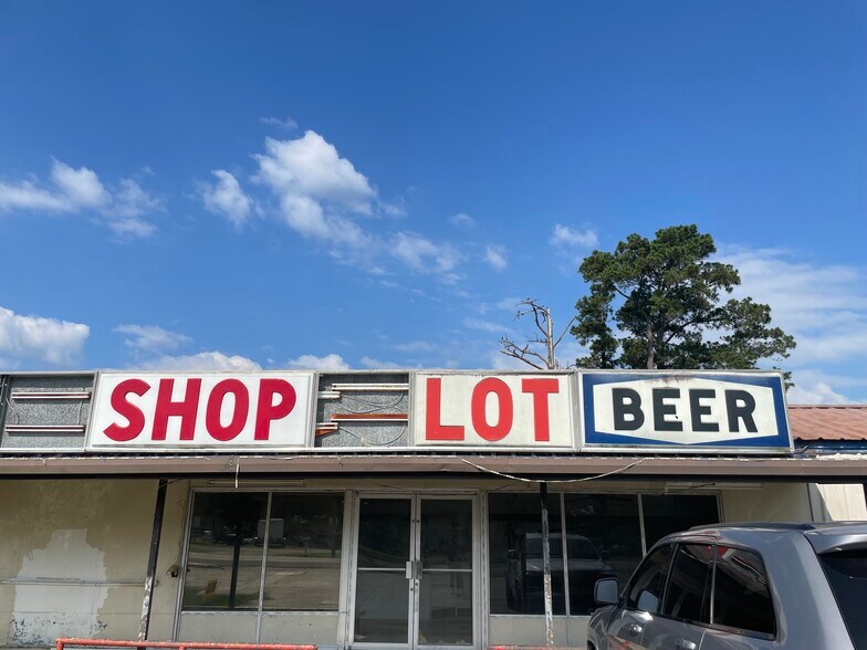 Primary Photo Of 309 Calcasieu Ave, Lake Arthur General Retail For Sale