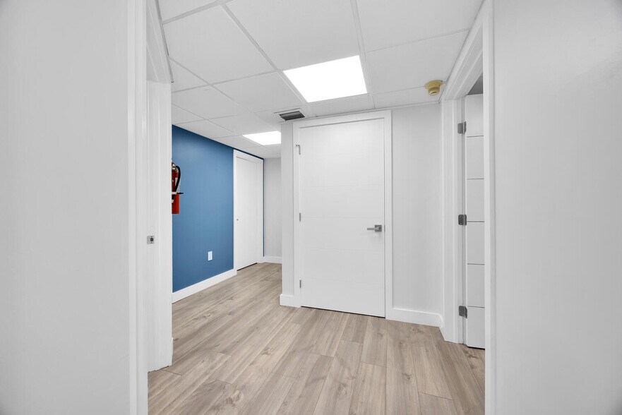 More Photos Of 706 S Dixie Hwy, Coral Gables Office Residential For Lease