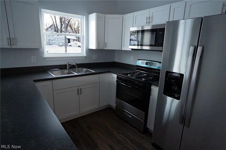 More Photos Of 161 High St, Elyria Apartments For Sale