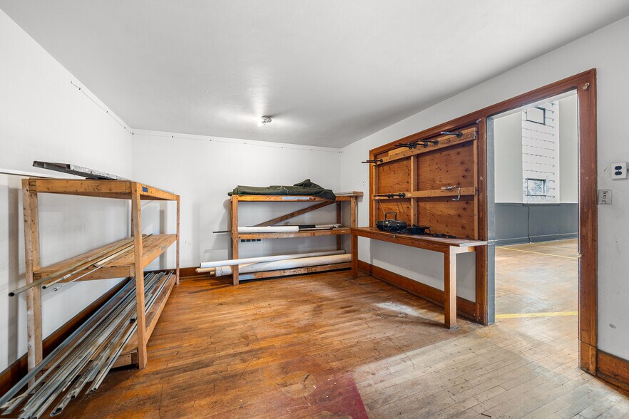 More Photos Of 379 Cherry St, Pottstown Flex For Lease