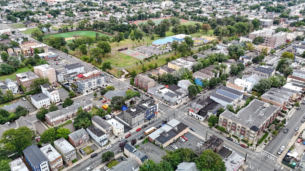 More Photos Of 297 16th Ave, Newark Land For Sale