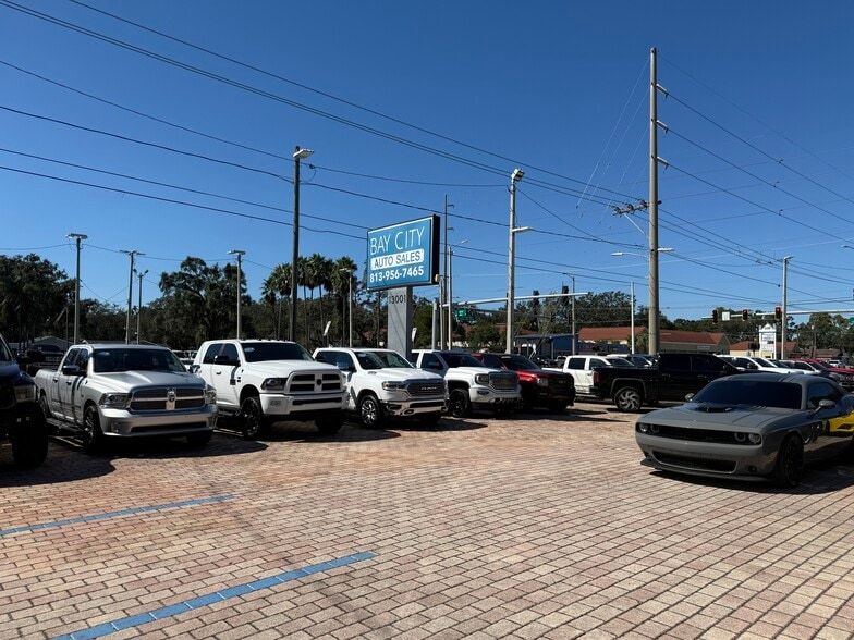 More Photos Of 13001 N Florida Ave, Tampa General Retail For Lease