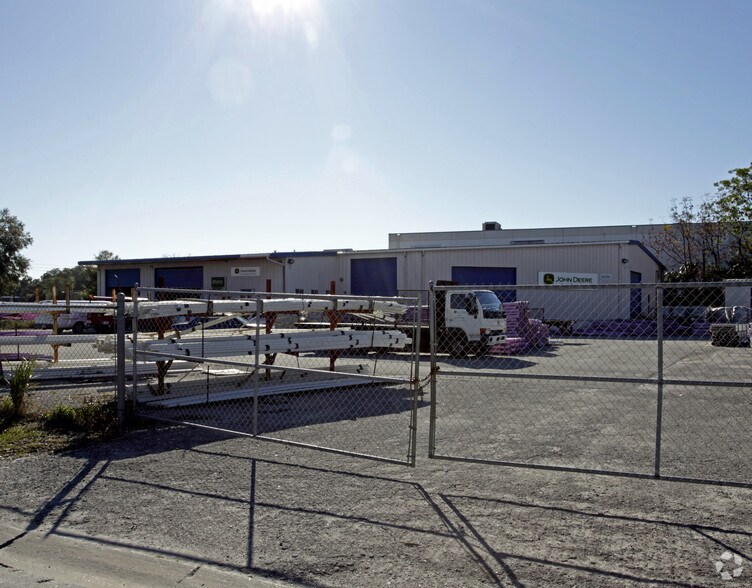 More Photos Of 300 W 27th St, Orlando Industrial For Sale