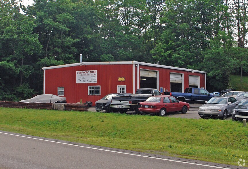 Primary Photo Of 3449 Turfway Rd, Erlanger Warehouse For Sale