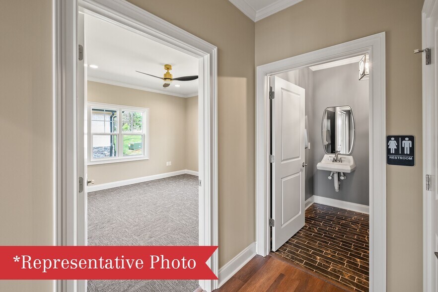 More Photos Of 1060 Garland Dr, Bogart Office For Sale