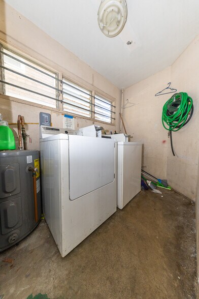 More Photos Of 250 Kapili St, Honolulu Apartments For Sale