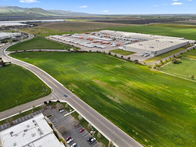 More Photos Of Keystone Pacific Parkway, Patterson Land For Sale