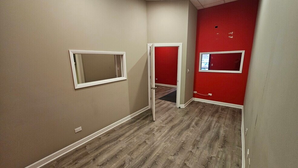 More Photos Of 1923 W Chicago Ave, Chicago Storefront Retail Office For Sale