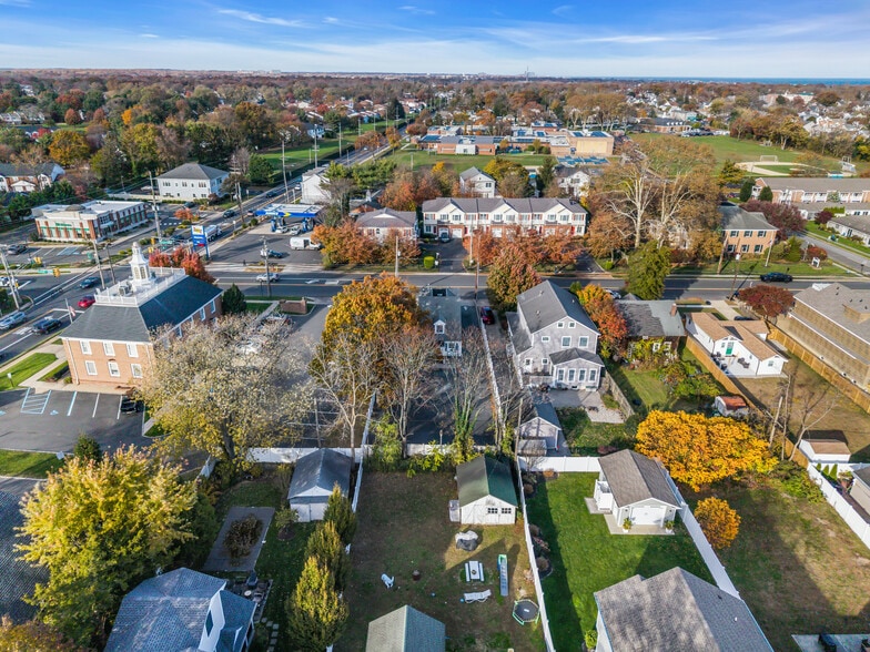 More Photos Of 613 Warren Ave, Spring Lake Office For Sale