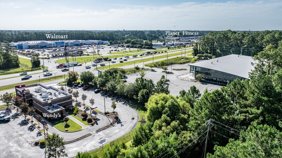 More Photos Of 553 US-70 W, Havelock Freestanding For Lease