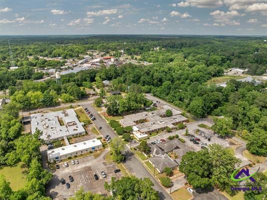 More Photos Of 512 Sumter St, Montezuma Medical For Sale