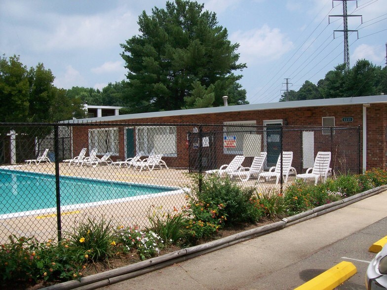 More Photos Of 111 Salem Valley Road, Winston-Salem Apartments For Sale