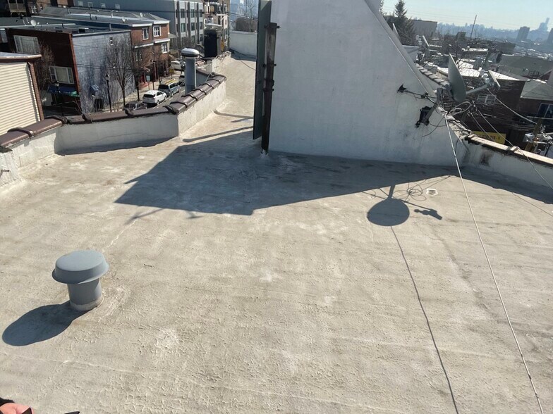More Photos Of 1003 New York Ave, Union City Apartments For Sale