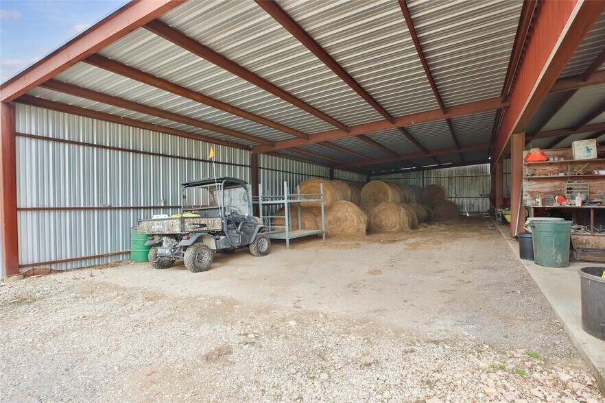 More Photos Of 128 Duke Rd, Bedias Land For Sale