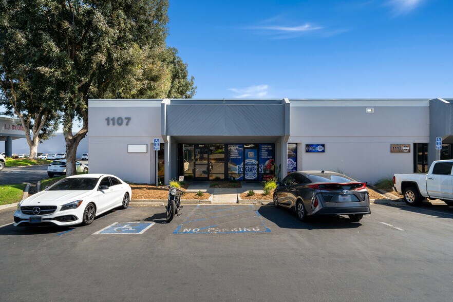 More Photos Of 1101-1149 W 9th St, Upland Unknown For Lease