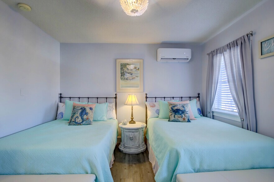 More Photos Of 3691 Main St, Chincoteague Marina For Sale