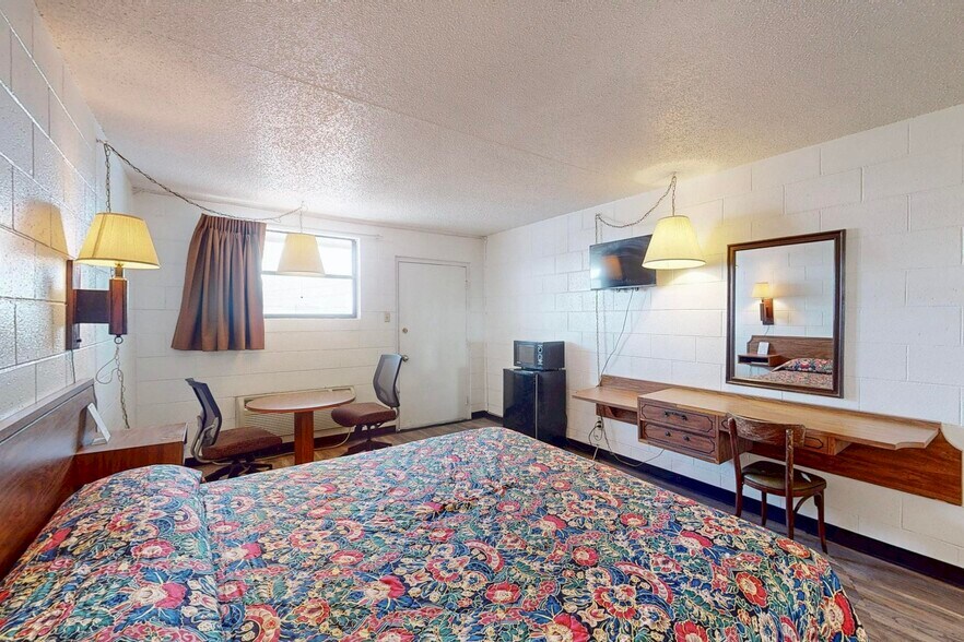 More Photos Of 5634 E Paisano Dr, El Paso Hotel For Sale