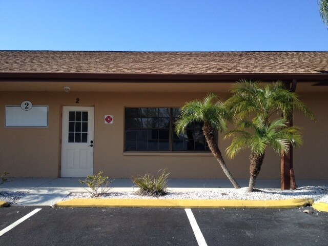 More Photos Of 13910 Fivay Rd, Hudson Medical For Lease