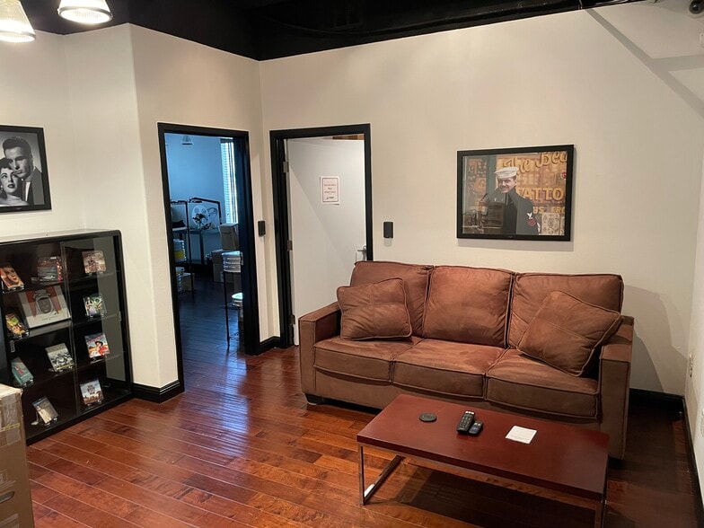 More Photos Of 115 N Hollywood Way, Burbank Loft Creative Space For Lease