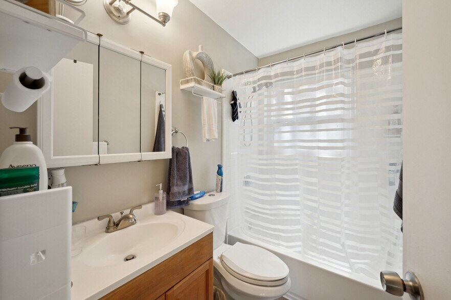More Photos Of 550 Berry Ave, Hayward Apartments For Sale