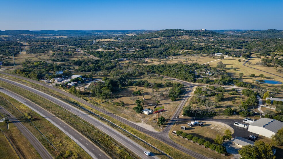 More Photos Of 3 Holiday Rd, Comfort Land For Lease