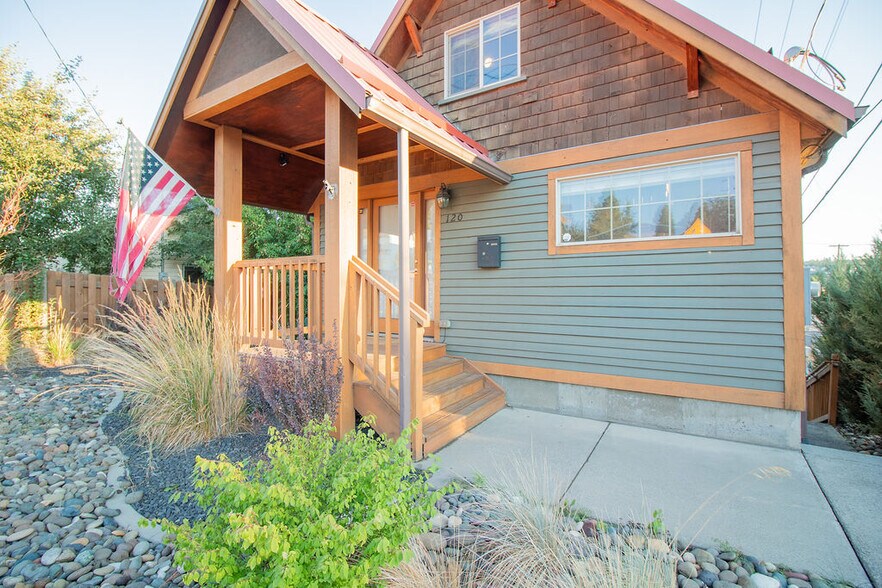 More Photos Of 120 N Line St, Moscow Office For Sale