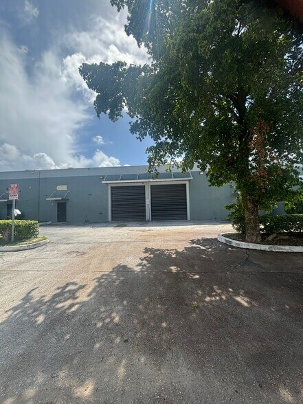 Primary Photo Of 5405-5541 NW 82nd Ave, Miami Warehouse For Lease