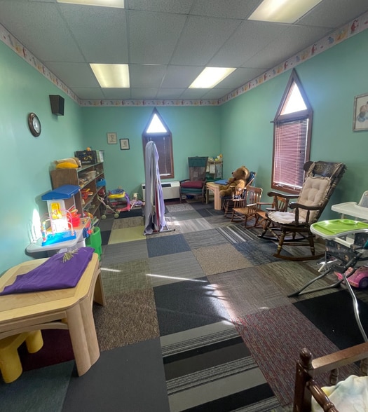 More Photos Of 14001 Shelbyville Rd, Louisville Specialty For Sale