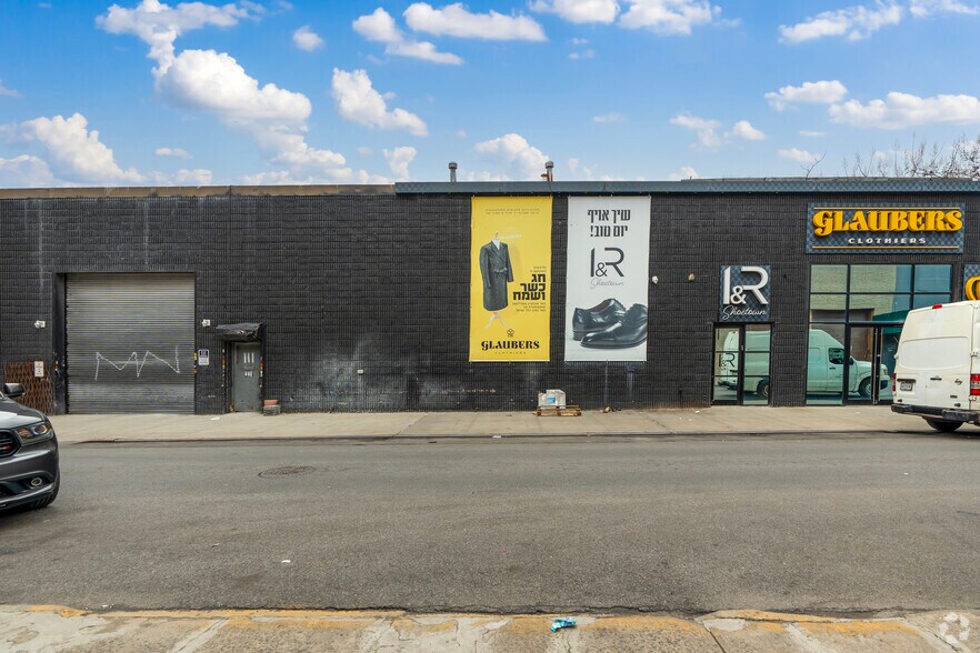 More Photos Of 111 Spencer St, Brooklyn Warehouse For Sale