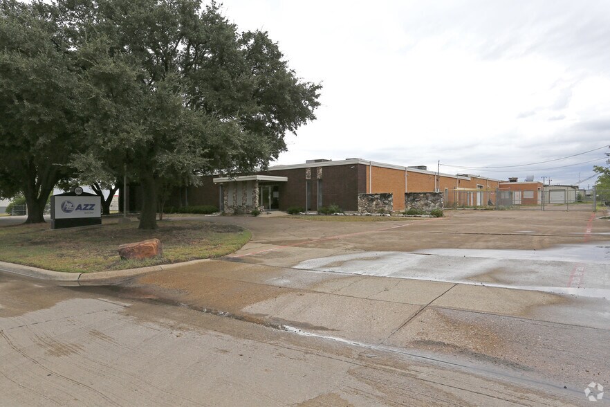 Primary Photo Of 300 S Kirby St, Garland Warehouse For Lease