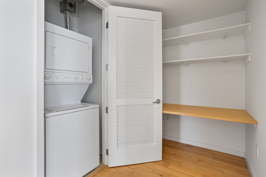 More Photos Of 100 Grand Ave, Oakland Apartments For Lease