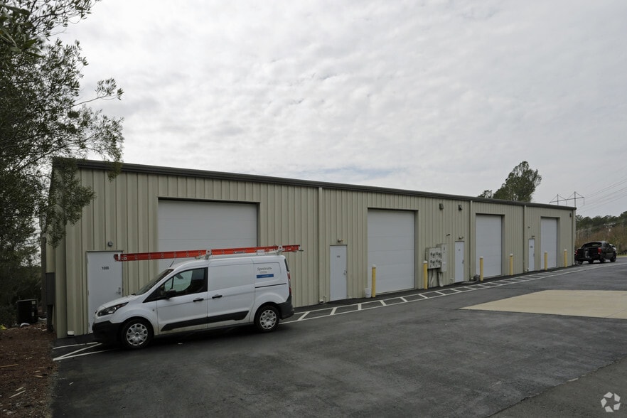 More Photos Of 1088-1100 Classic Rd, Apex Flex For Lease