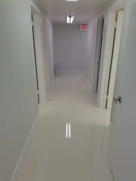 More Photos Of 3209-3217 N Ocean Blvd, Fort Lauderdale Storefront Retail Office For Lease