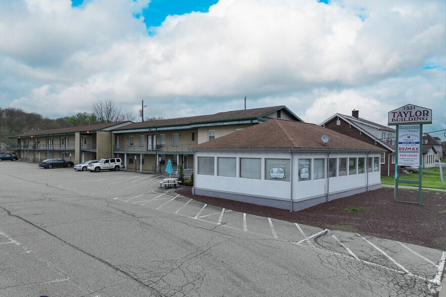 Primary Photo Of 1331 Freeport Rd, Cheswick Office Residential For Sale