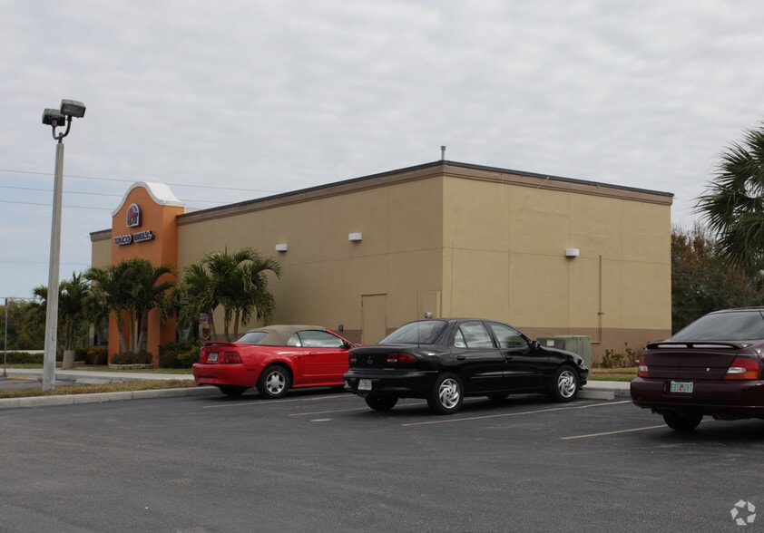 More Photos Of 11290 Summerlin Square Dr, Fort Myers Fast Food For Sale