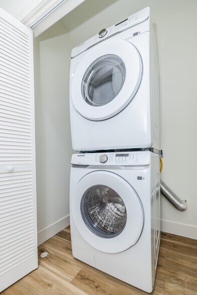 More Photos Of 2611 21st st, Chicago Apartments For Sale