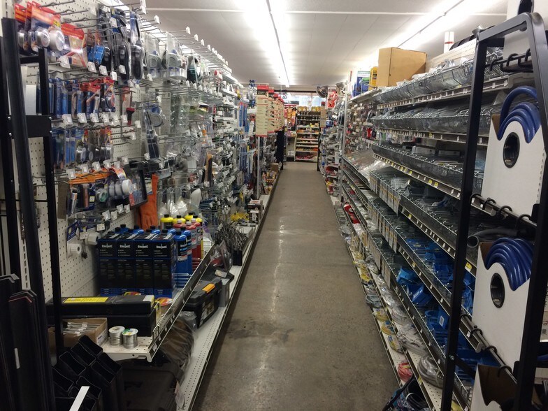 More Photos Of 154 Evergreen St, Republic General Retail For Sale