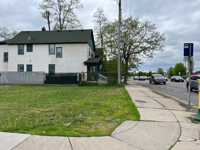 More Photos Of 2801 26th Ave S, Minneapolis Land For Lease