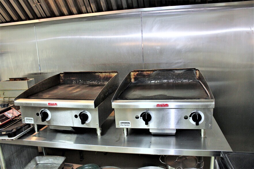 More Photos Of 502 Elm, Tilden Restaurant For Sale