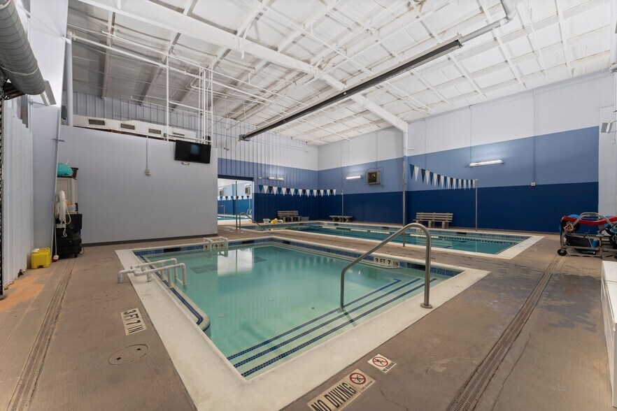 More Photos Of 26447 Hanna Rd, Oak Ridge North Swimming Pool For Sale