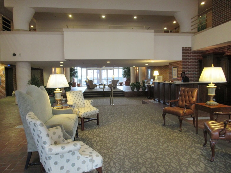 More Photos Of 215 Brooke Ave, Norfolk Office Residential For Sale