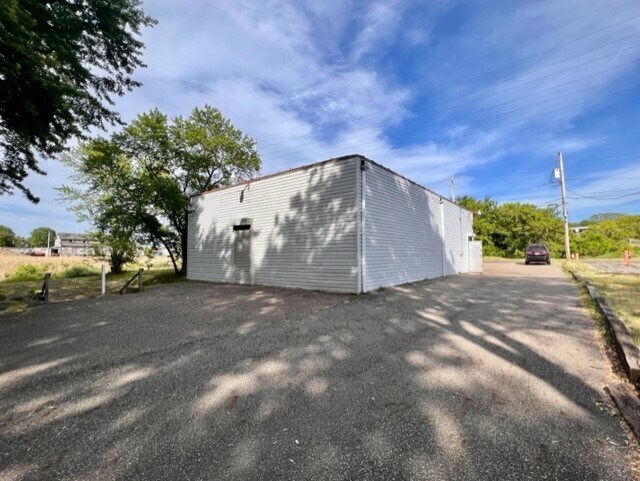 More Photos Of 988 W Bowery St, Akron Bar For Sale