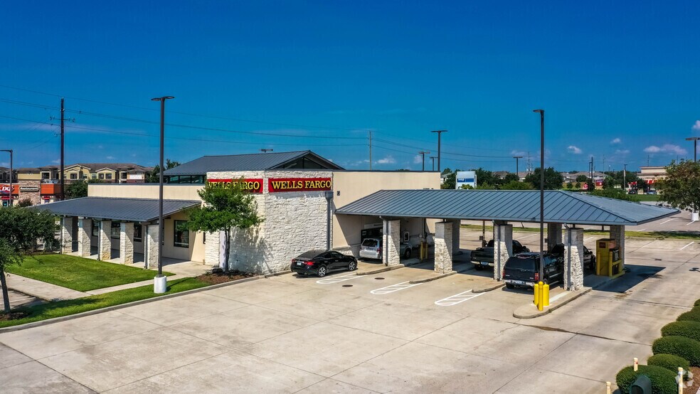 More Photos Of 21210 Kuykendahl Rd, Spring Unknown For Lease