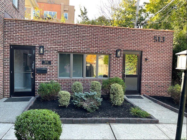 Primary Photo Of 513R Raritan Ave, Highland Park Office Residential For Lease