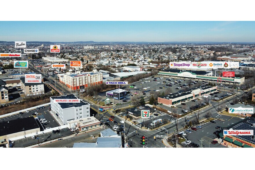 More Photos Of 625-675 Paterson Ave, Carlstadt General Retail For Lease