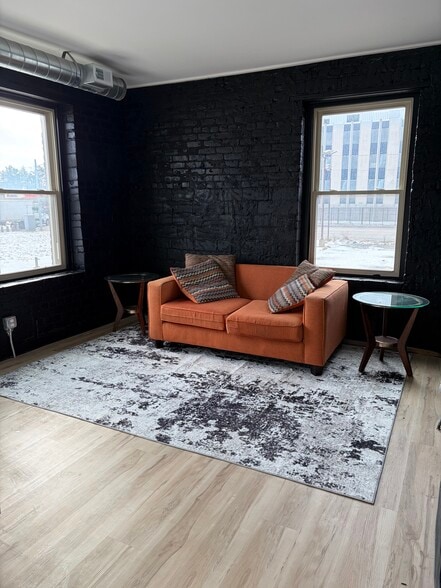 More Photos Of 30 E Philadelphia St, Detroit Apartments For Sale
